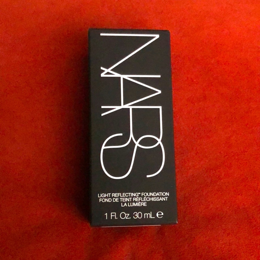 NARS Light Reflecting Foundation (shade light 1)
